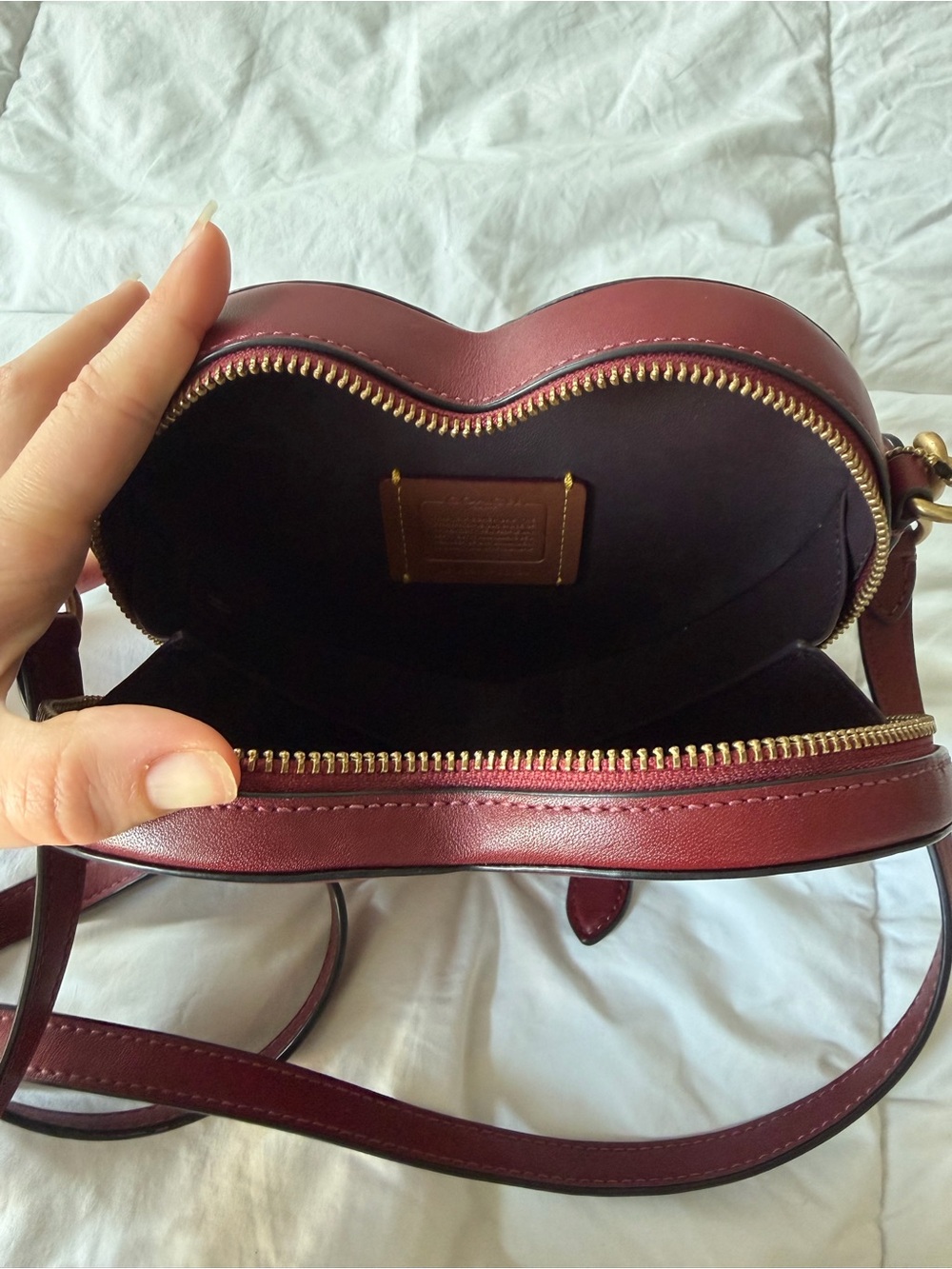 COACH HEART PURSE - Picture 2 of 4